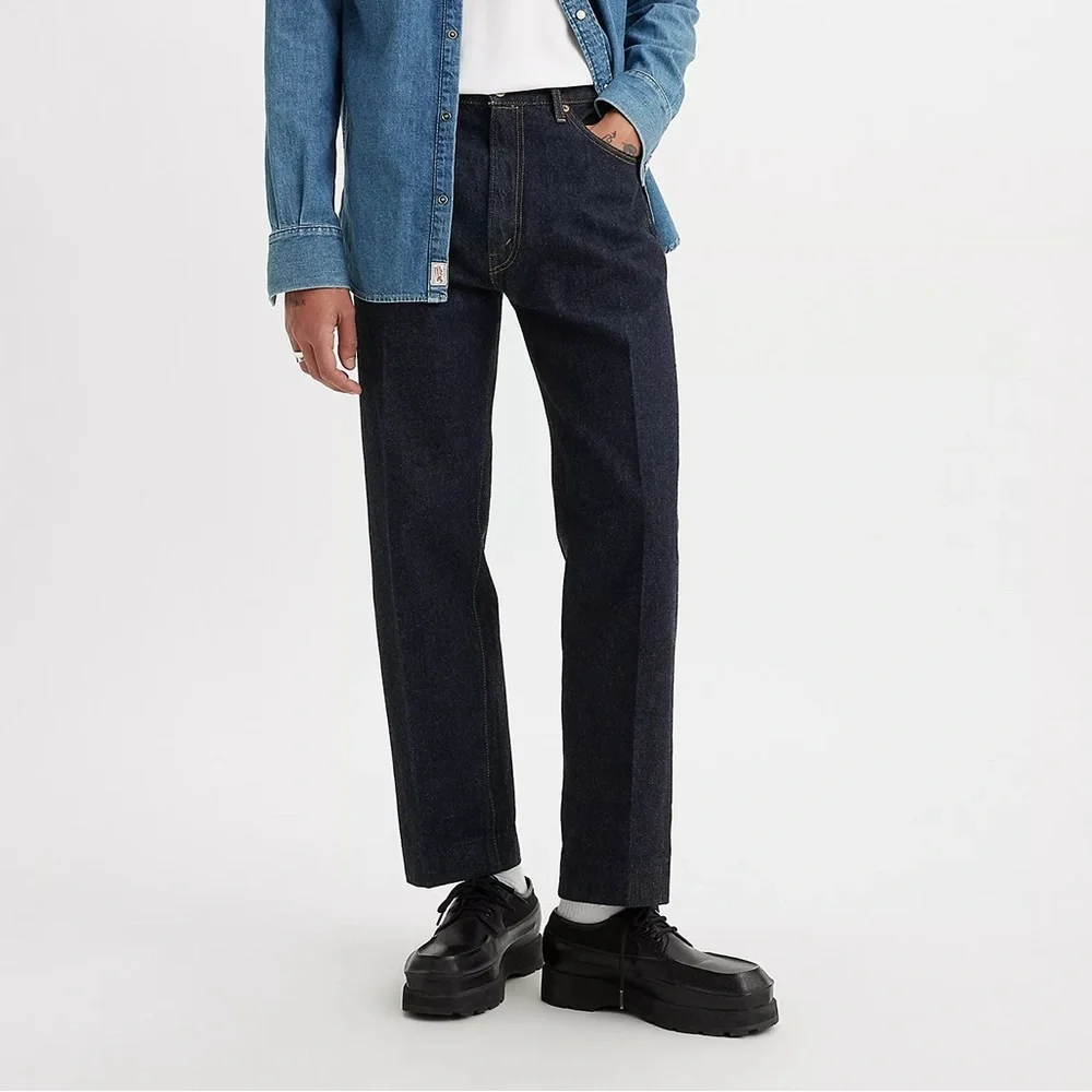 NWT Levi's Men's Selvedge dark wash Jeans straight leg 33w 30L